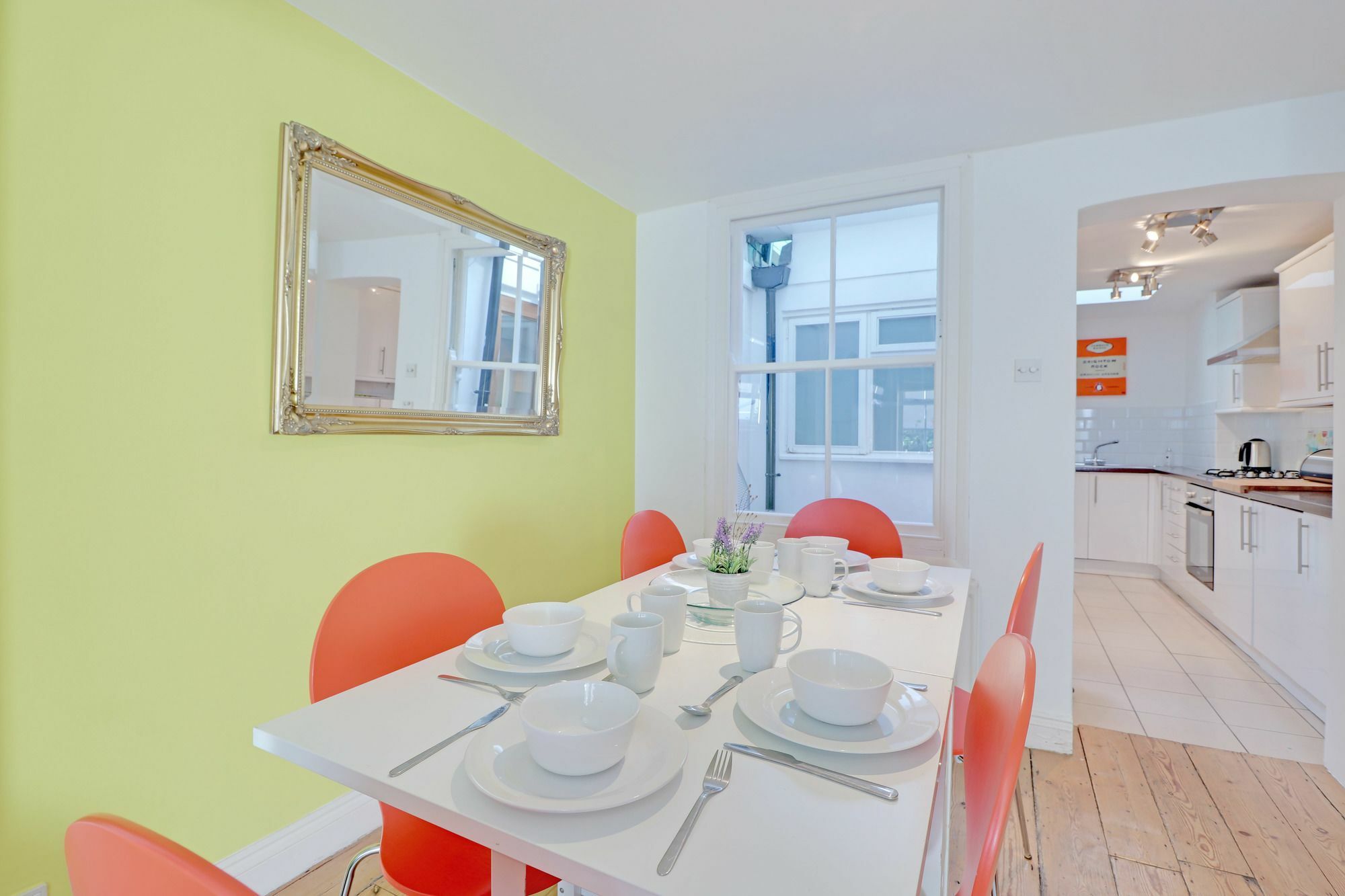 Sunny - By My Getaways - Free Parking Apartment